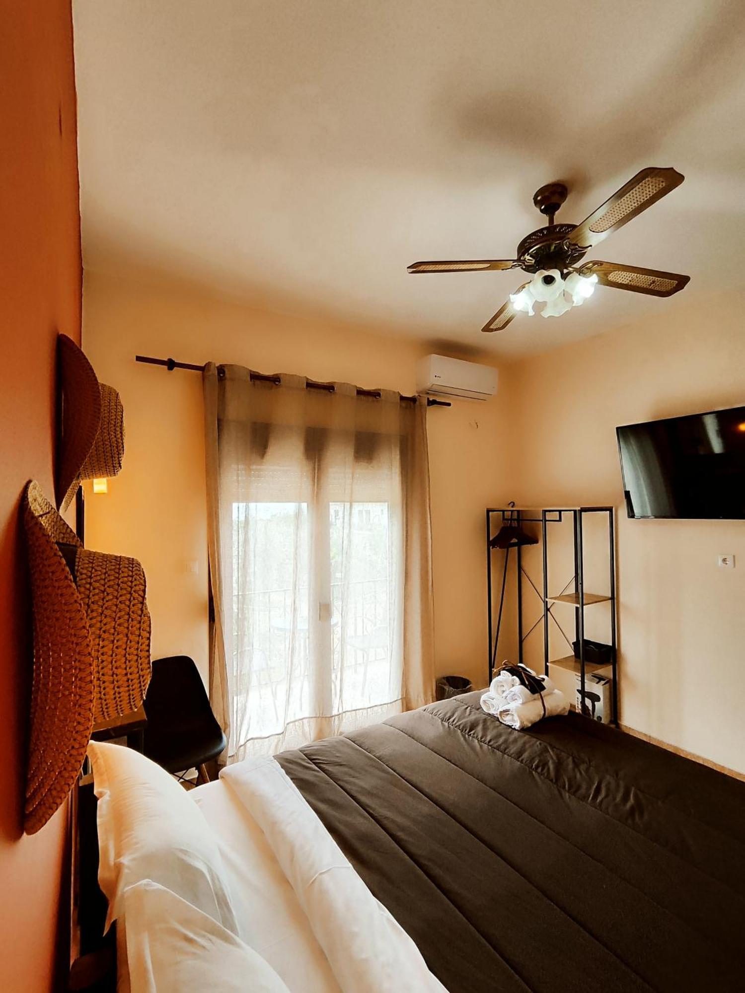 Poseidon Rooms Kala Nera Buitenkant foto